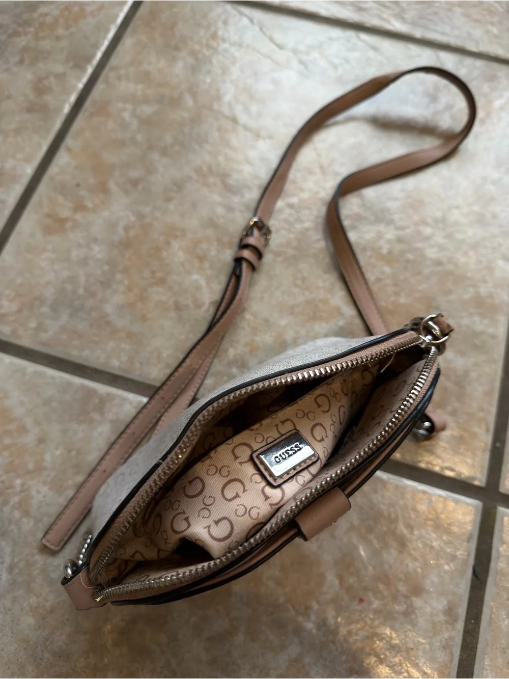 GUESS White Logo Crossbody with Brown Trim and Chain Strap